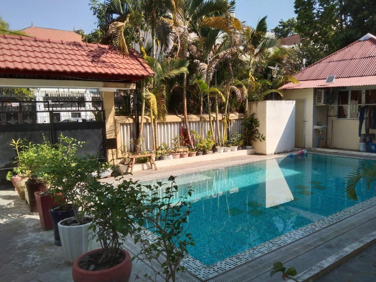 Room 12 - Studio In A Villa 5Mn Walk From The Royal Palace With Swimming Pool Phnom Penh Exterior photo